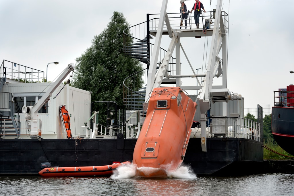 Wisseling van de wacht maritiem trainingscentrum Groningen