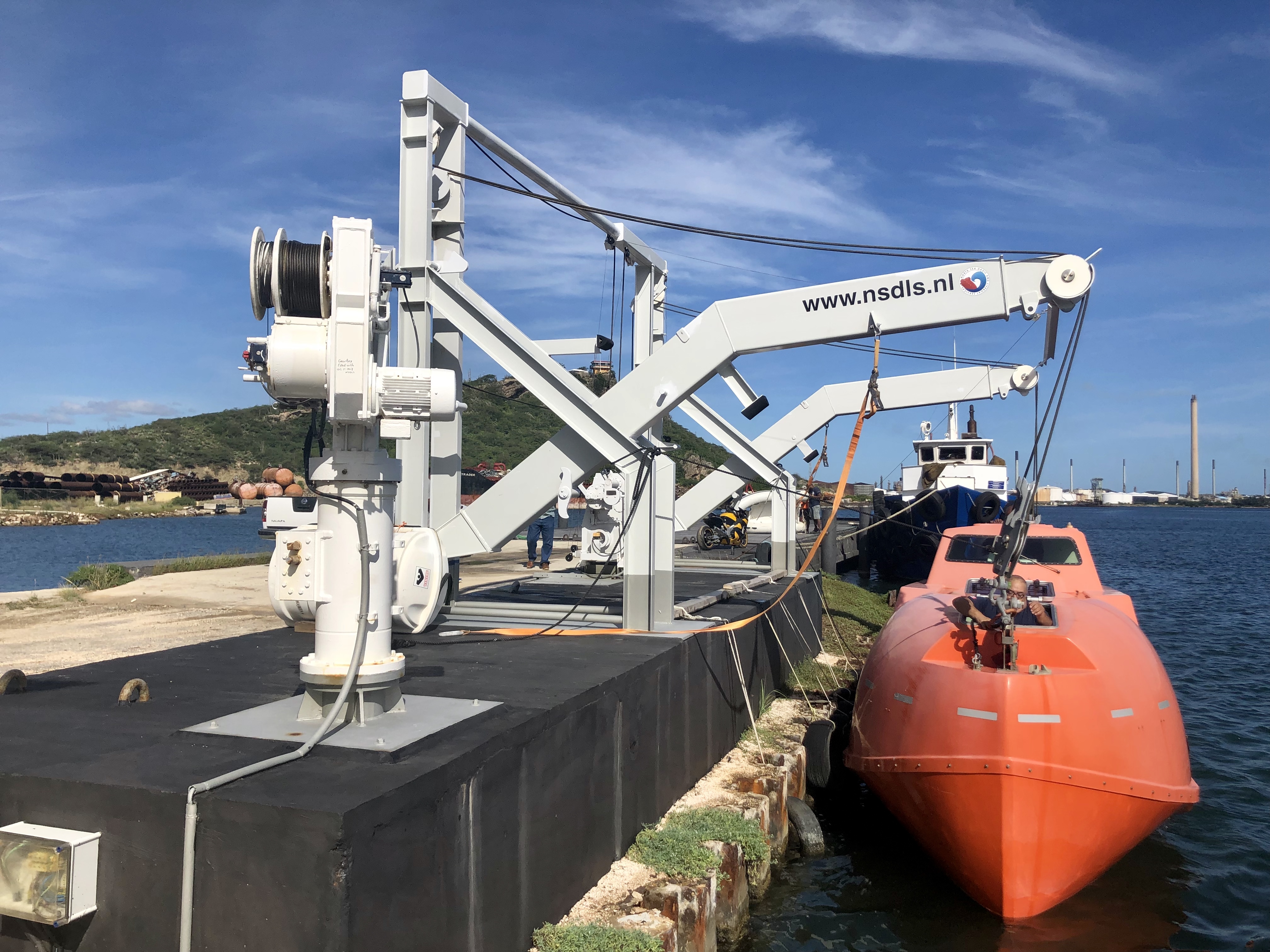 Conventional lifeboat 