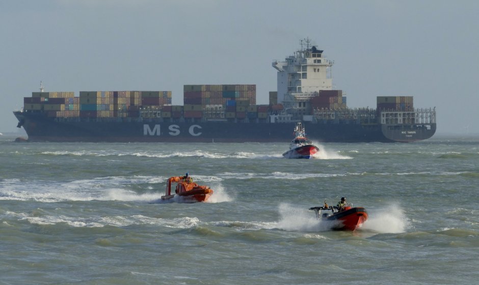 Hulpverlenings-vaartuig