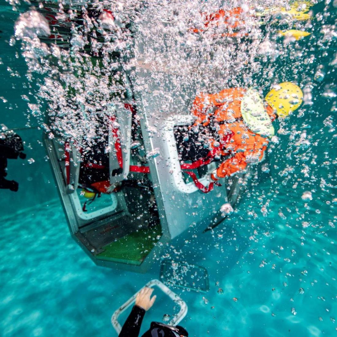 Helicopter Underwater Escape
